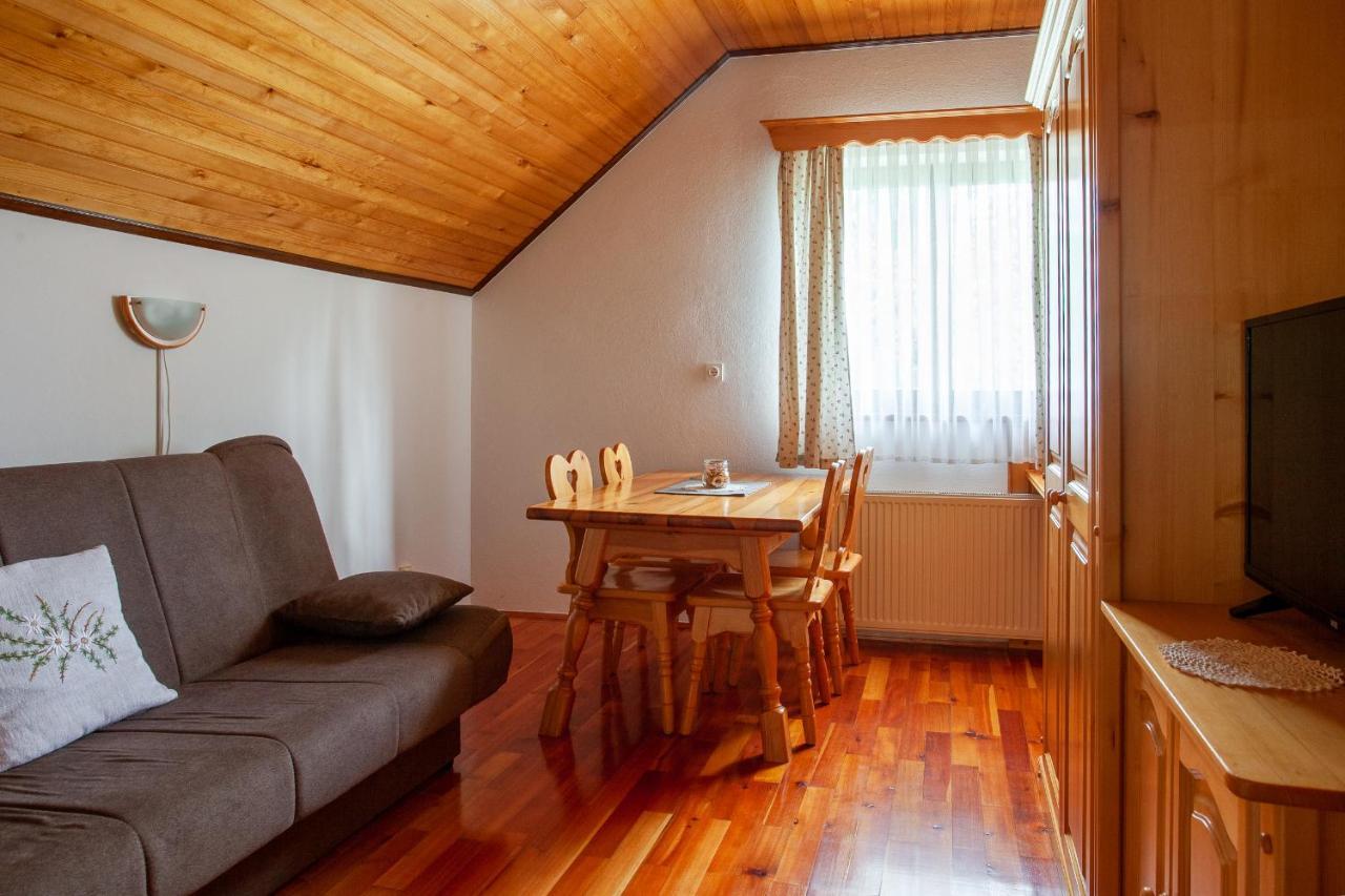 Farmstay&Glamping Visocnik Ljubno Екстериор снимка
